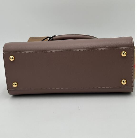 Burberry Tote Bag NWT - Picture 10 of 11